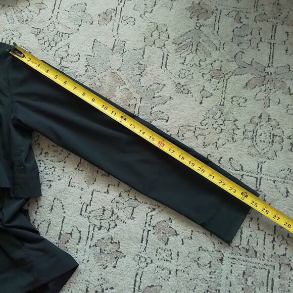 Lululemon Black Hooded Full Zip Jacket Women’s – Lightweight Activewear - Picture 6 of 6